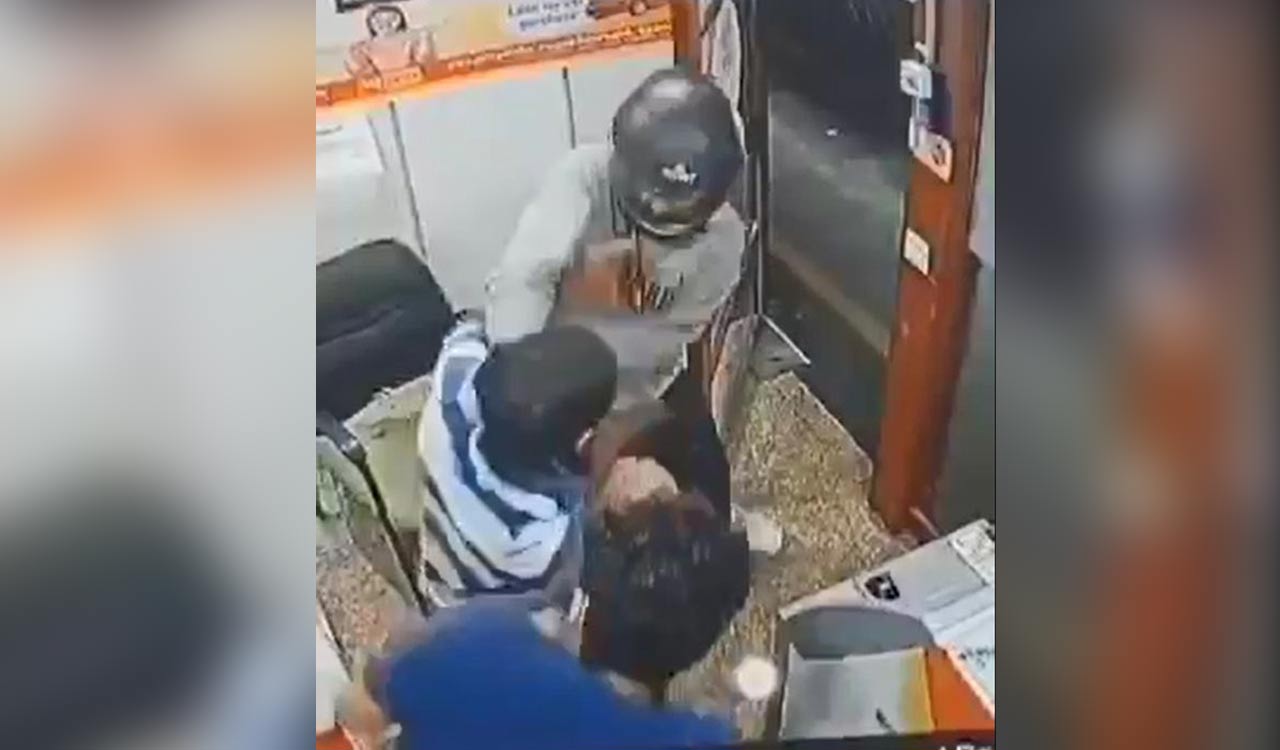 Watch: Four-member gang held for robbery, Rs 3.25 lakh cash recovered in Hyderabad