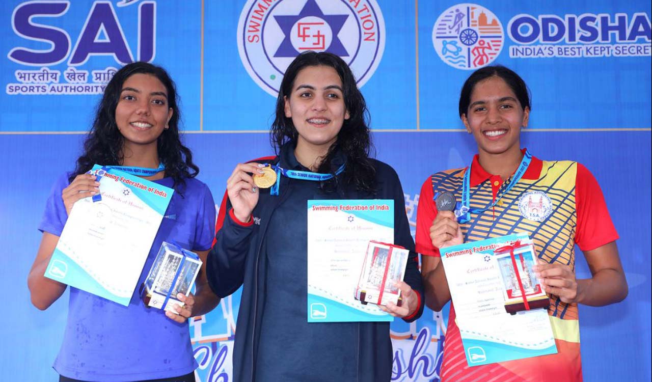 Telangana swimmer Vritti Agarwal bags bronze at National Aquatic Championship