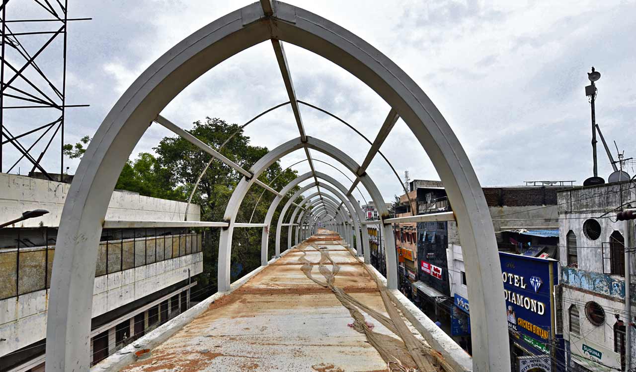 Hyderabad: Works on Mehdipatnam skywalk pick up pace
