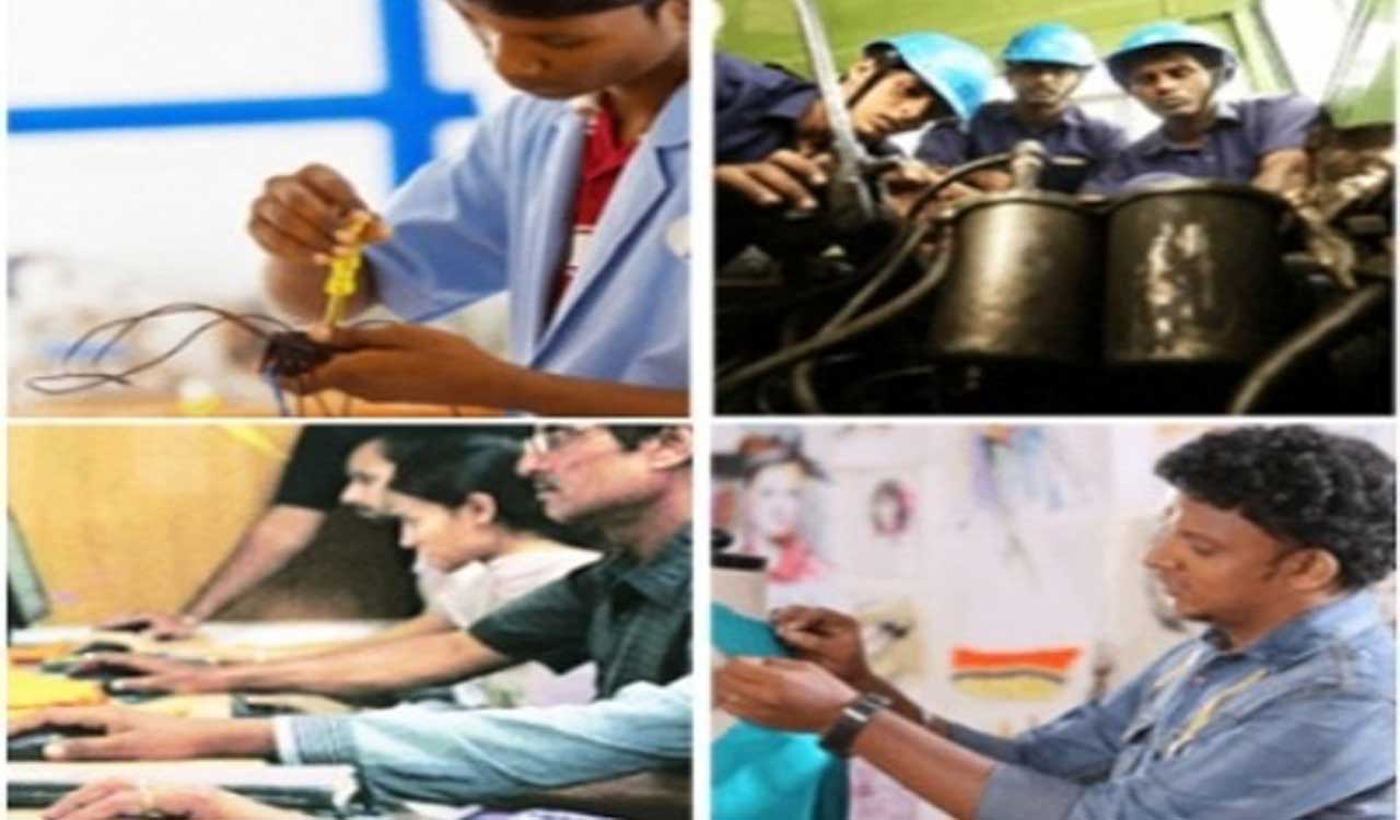 Students with tech qualifications to get dual-purpose ‘skill passports’