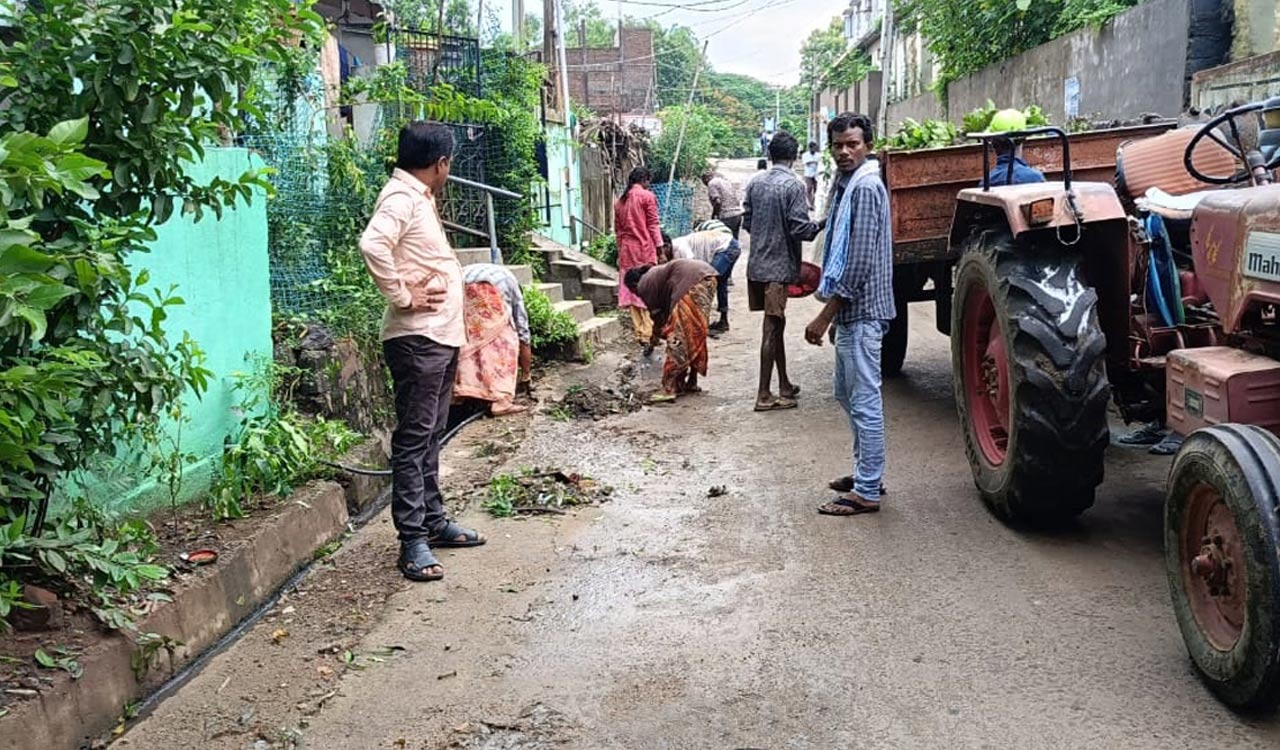 Rains: Sanitation work intensified in flood-hit areas in Kothagudem