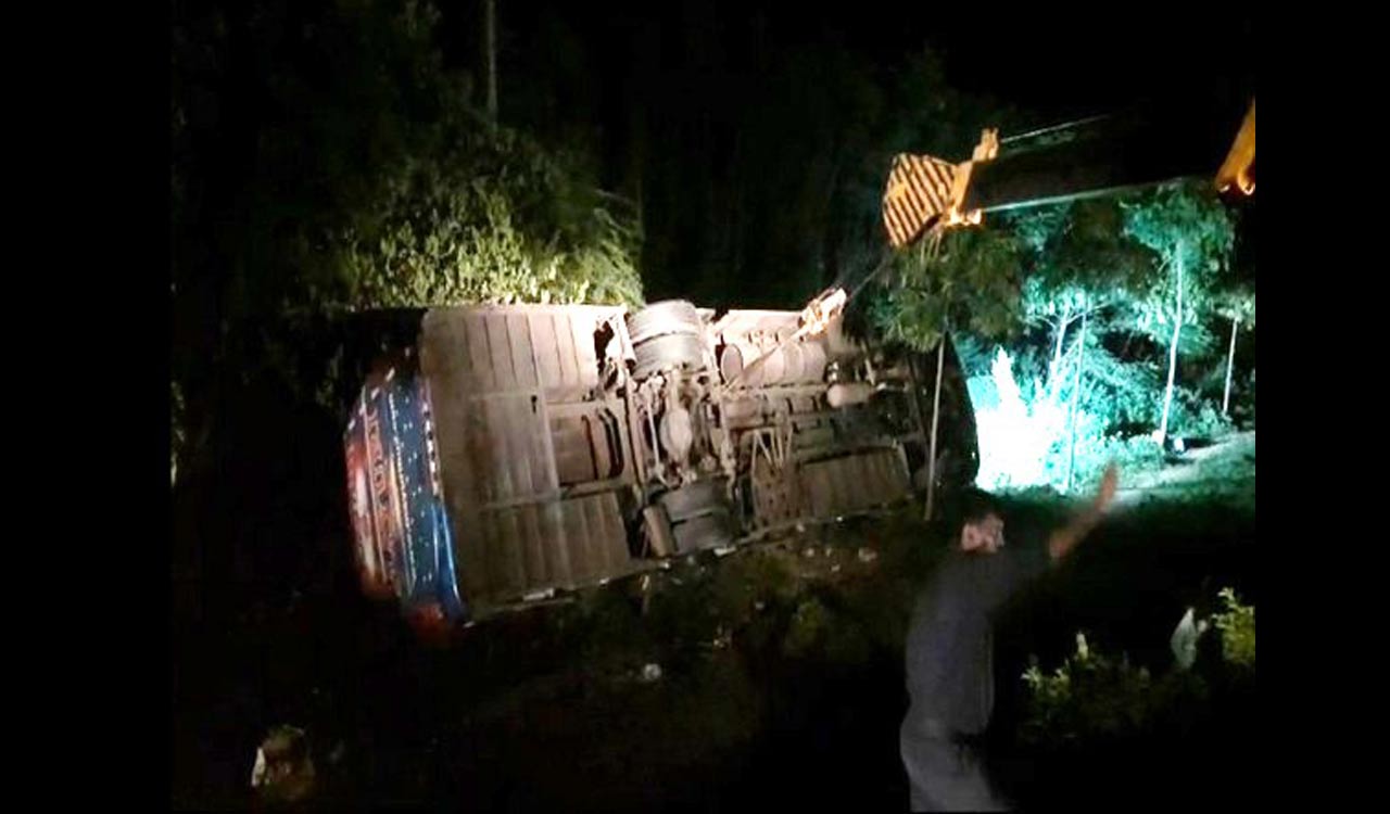10 injured after bus overturns on Highway in Andhra Pradesh’s NTR District