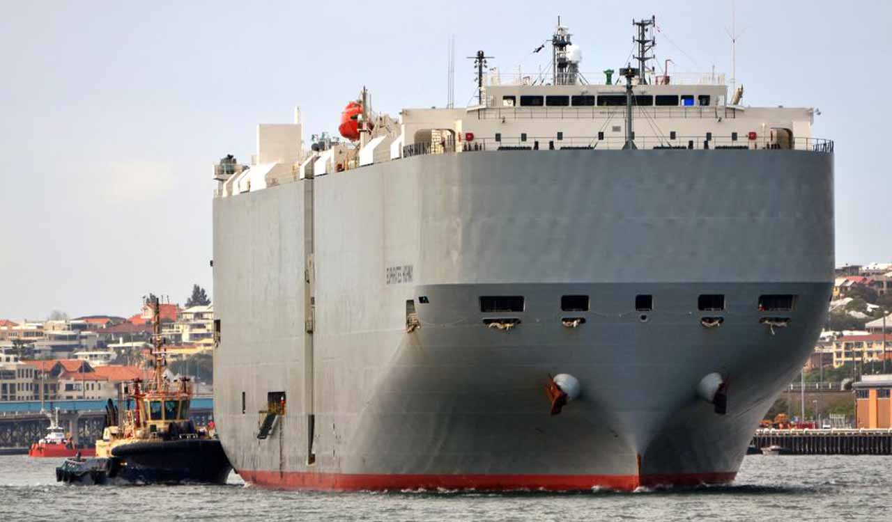 20 Indian Sailors return after ship fire off Dutch coast