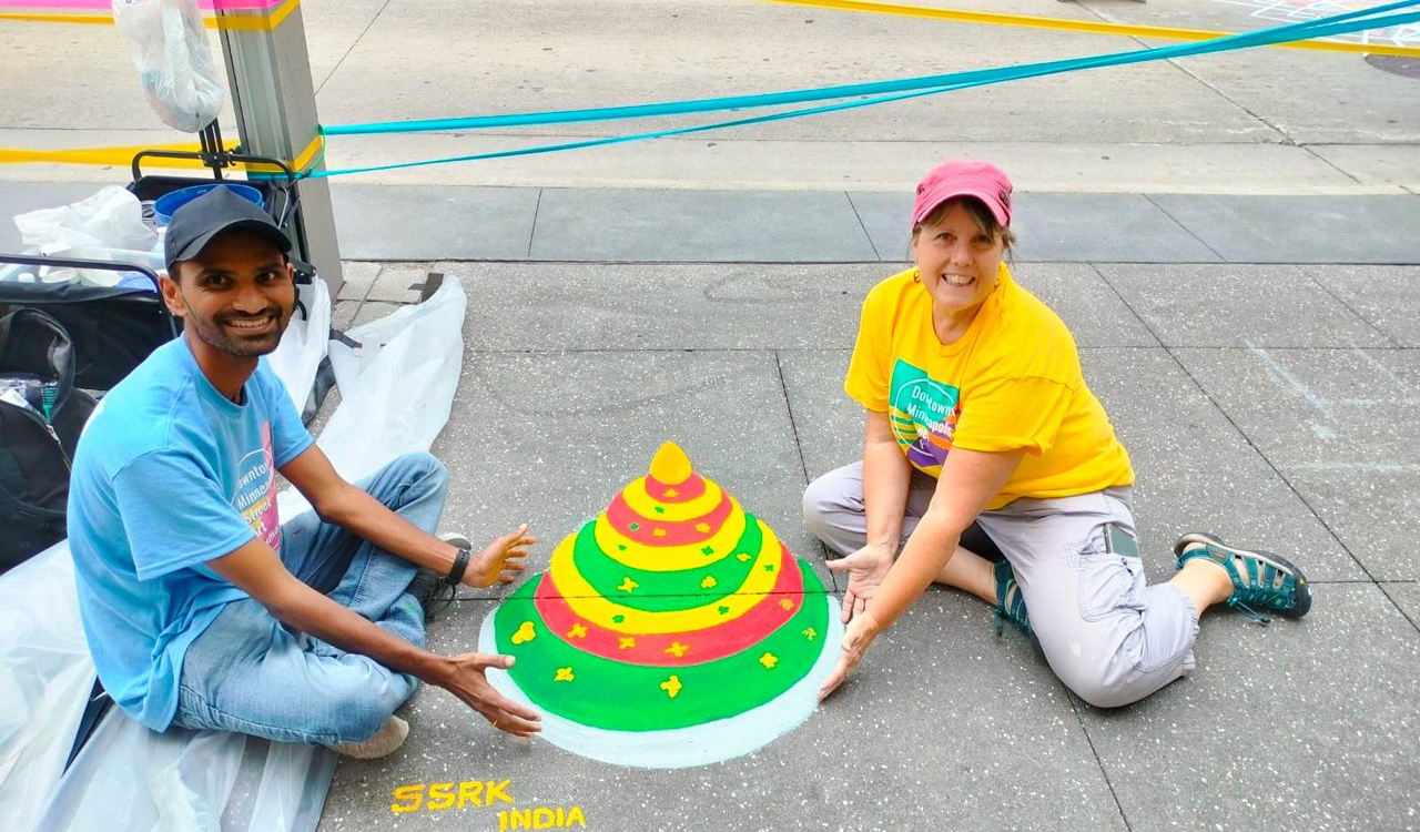 Peddapalli 3D artist draws Chandrayaan-3 lander picture