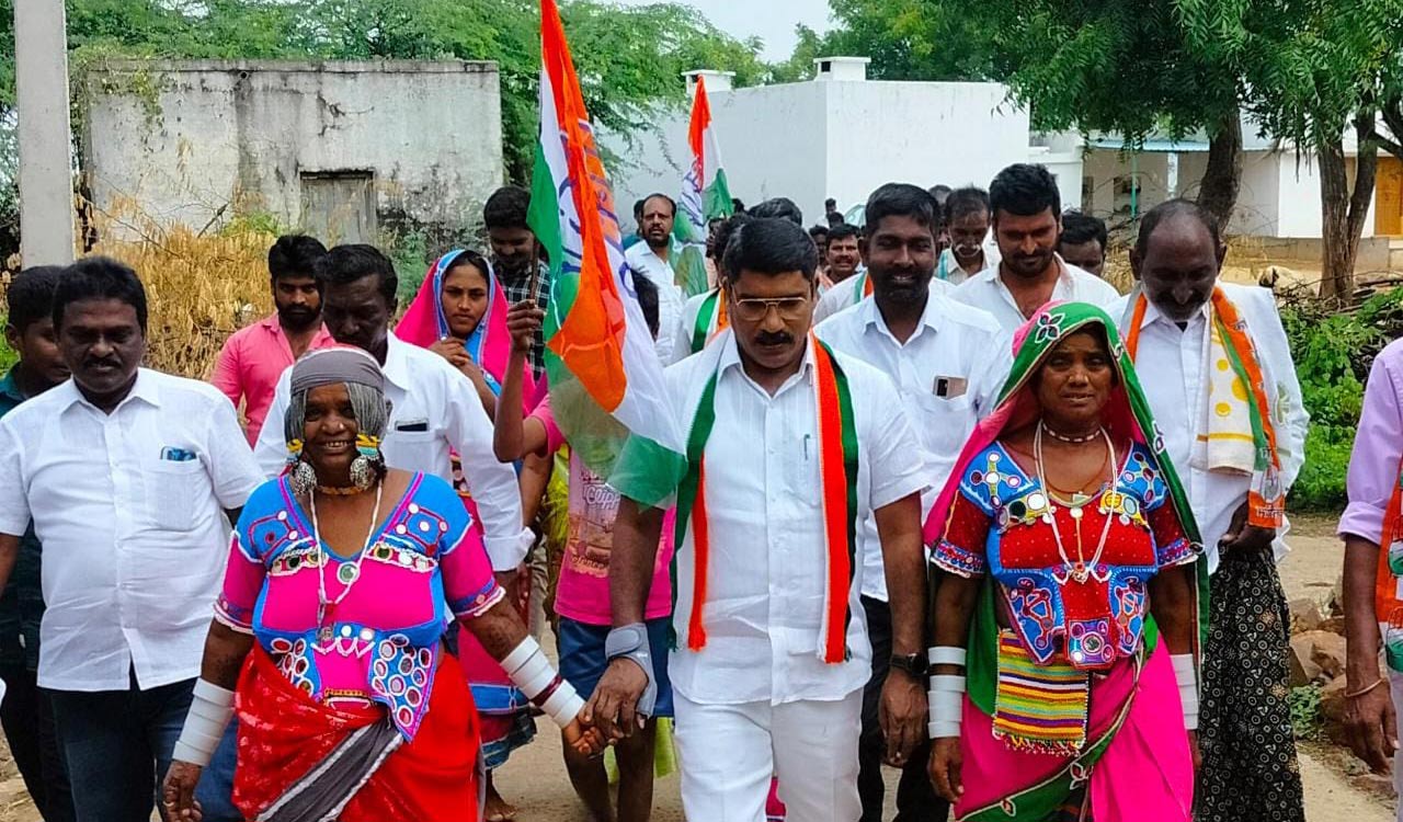 Telangana Congress wooing STs, SCs and Dalits