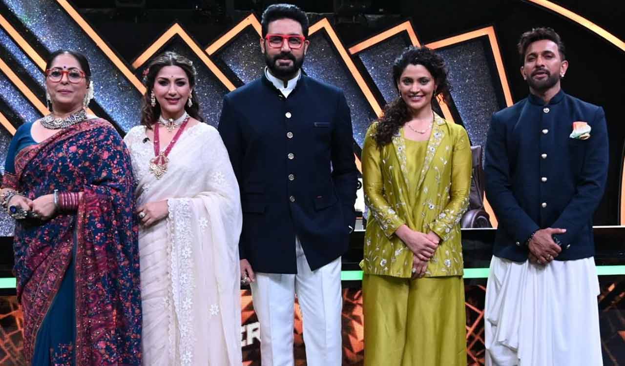 Abhishek Bachchan reminisces unfurling the tricolour in Melbourne alongside Kapil Dev