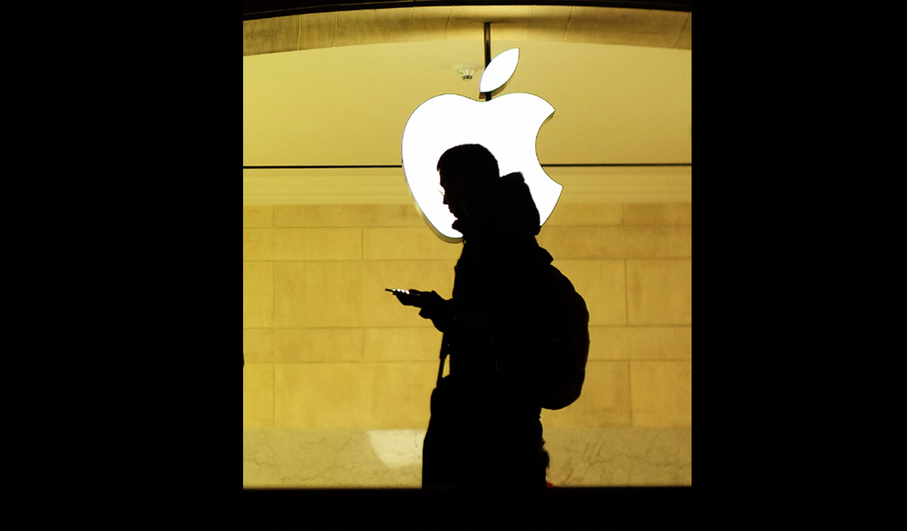 Apple contemplates discontinuing customer support for X on YouTube