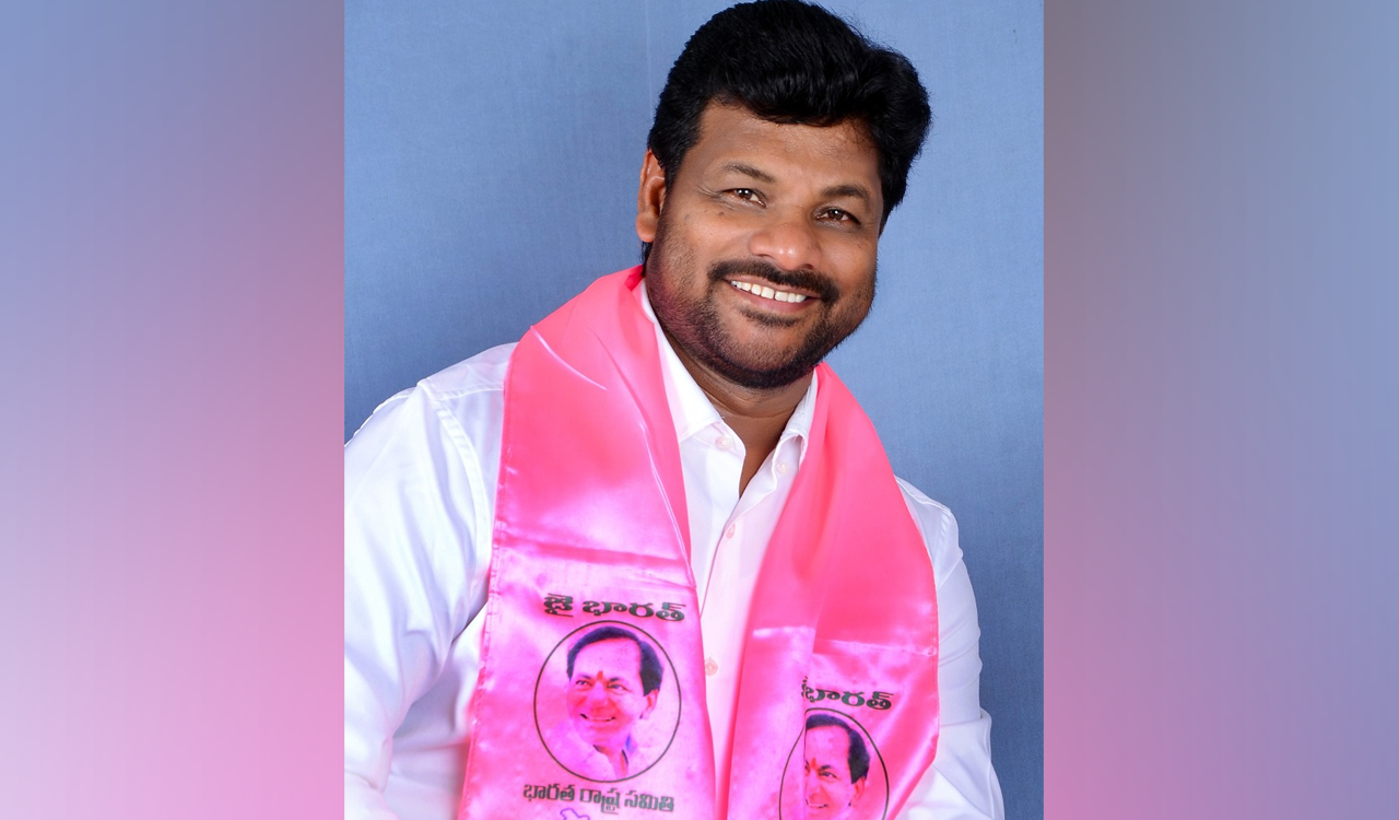 NRI Johnson Naik to test political waters in Khanapur