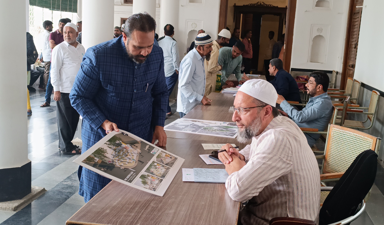 Charminar to get visitor plaza