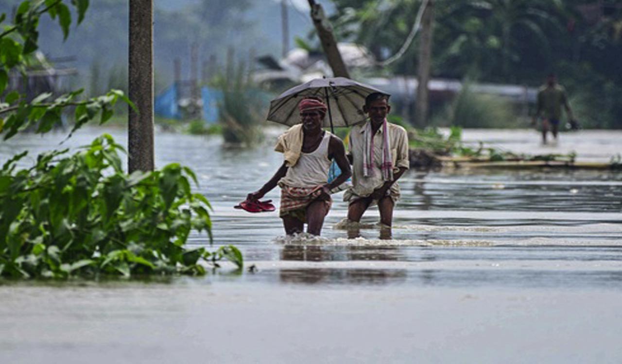 Flood Situation Worsens In Assam Over 3 4 Lakh People Affected