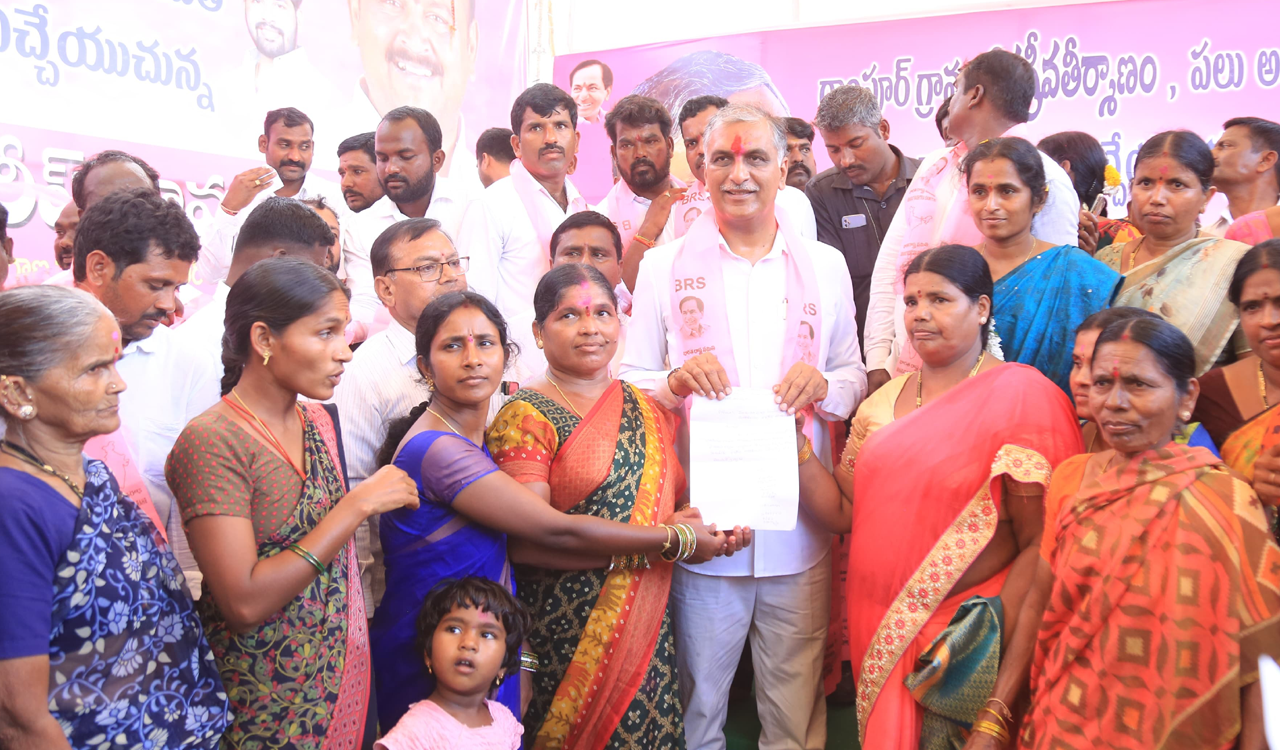 Siddipet: Rampur village passes resolution to vote for Harish Rao
