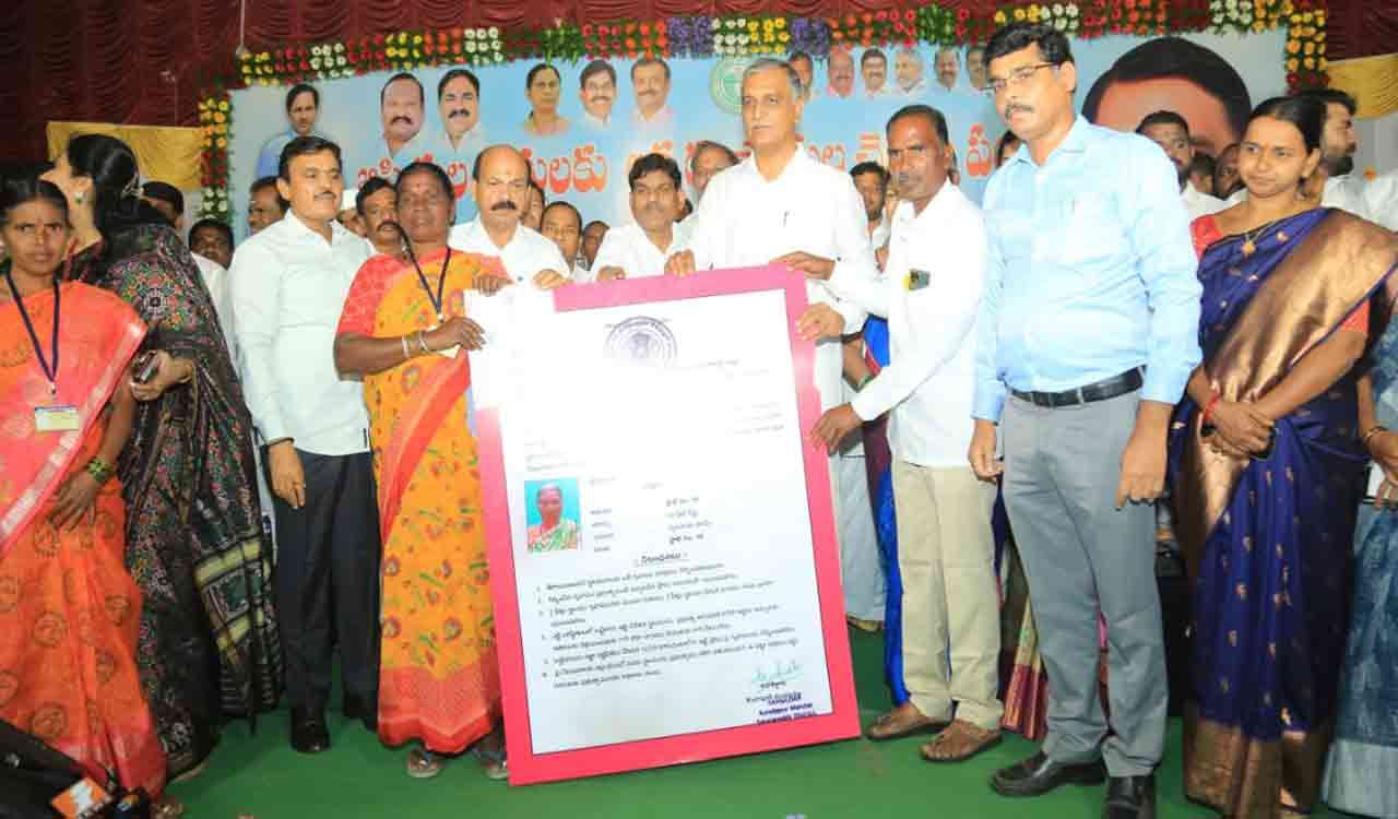 Congress protests find no takers, says Harish Rao