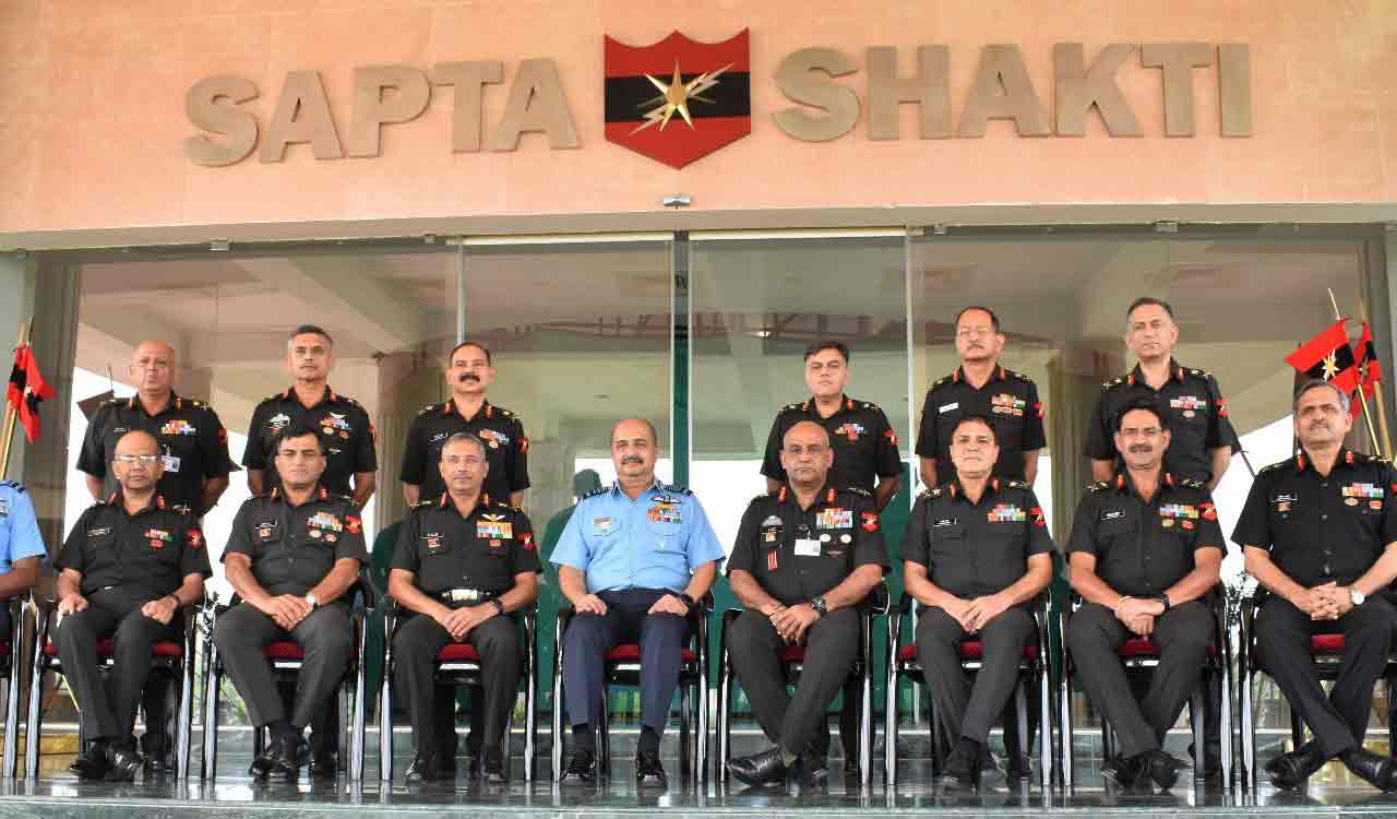 IAF Chief visits South Western Army Command