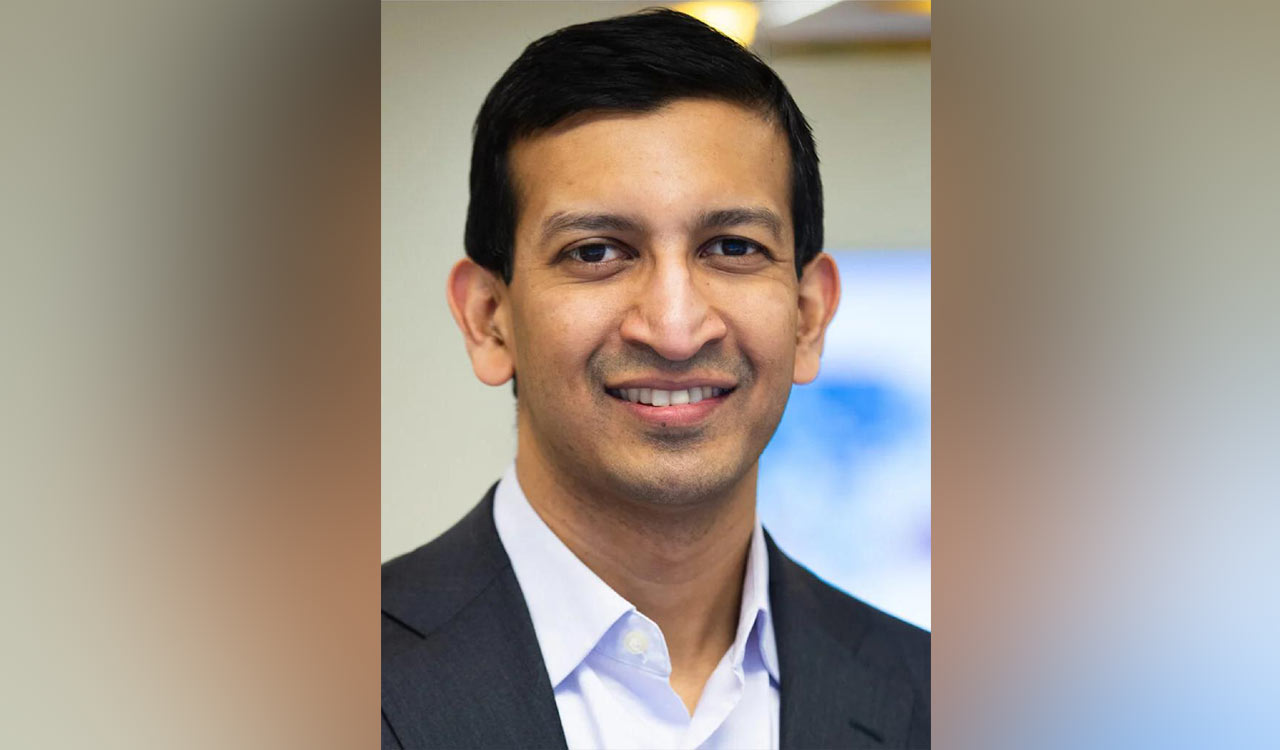 Indian-American Economist receives prestigious prize from Harvard University