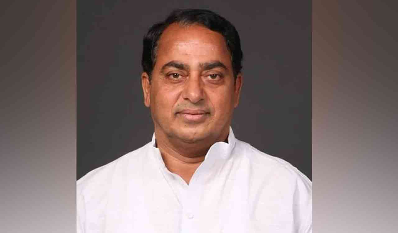 KCR benefactor of farmers, says Indrakaran Reddy