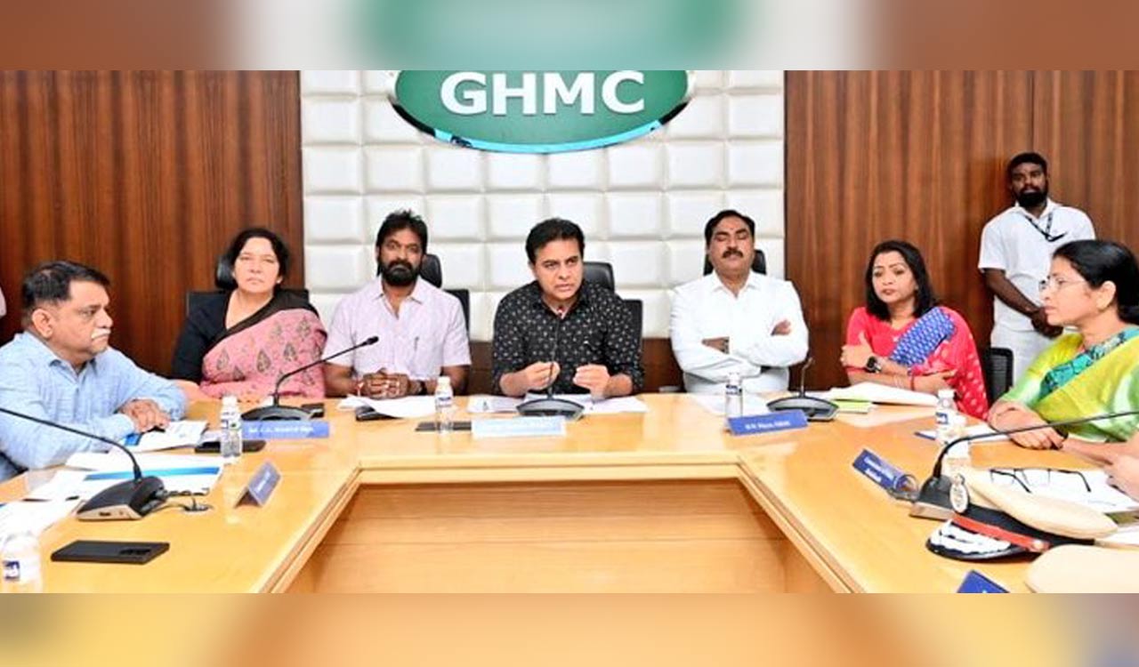 Finalize tenders for constructing 14 bridges across Musi river: KTR