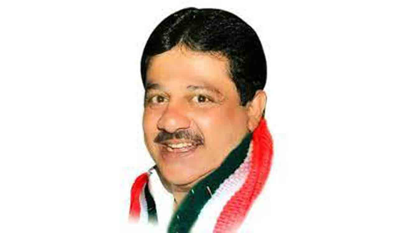 Karnataka Minister celebrates birthday with Manipuri students, offers education sponsorship