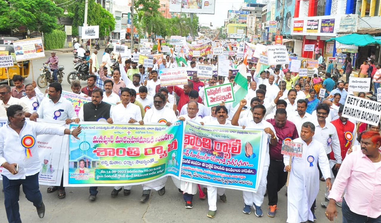 Christian associations take out peace rally in Khammam, seeks Centre to stop violence in Manipur