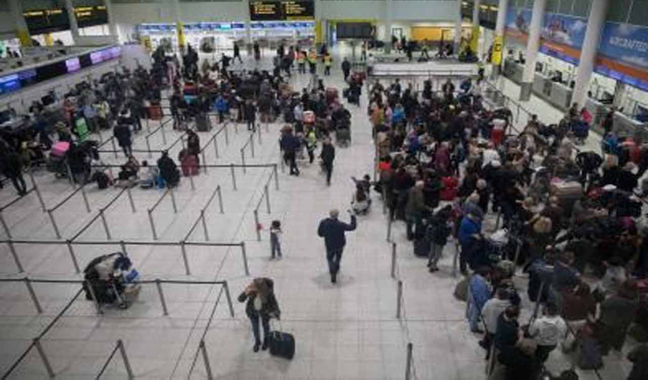 UK air traffic control says it has fixed a technical problem that sparked delays, cancellations