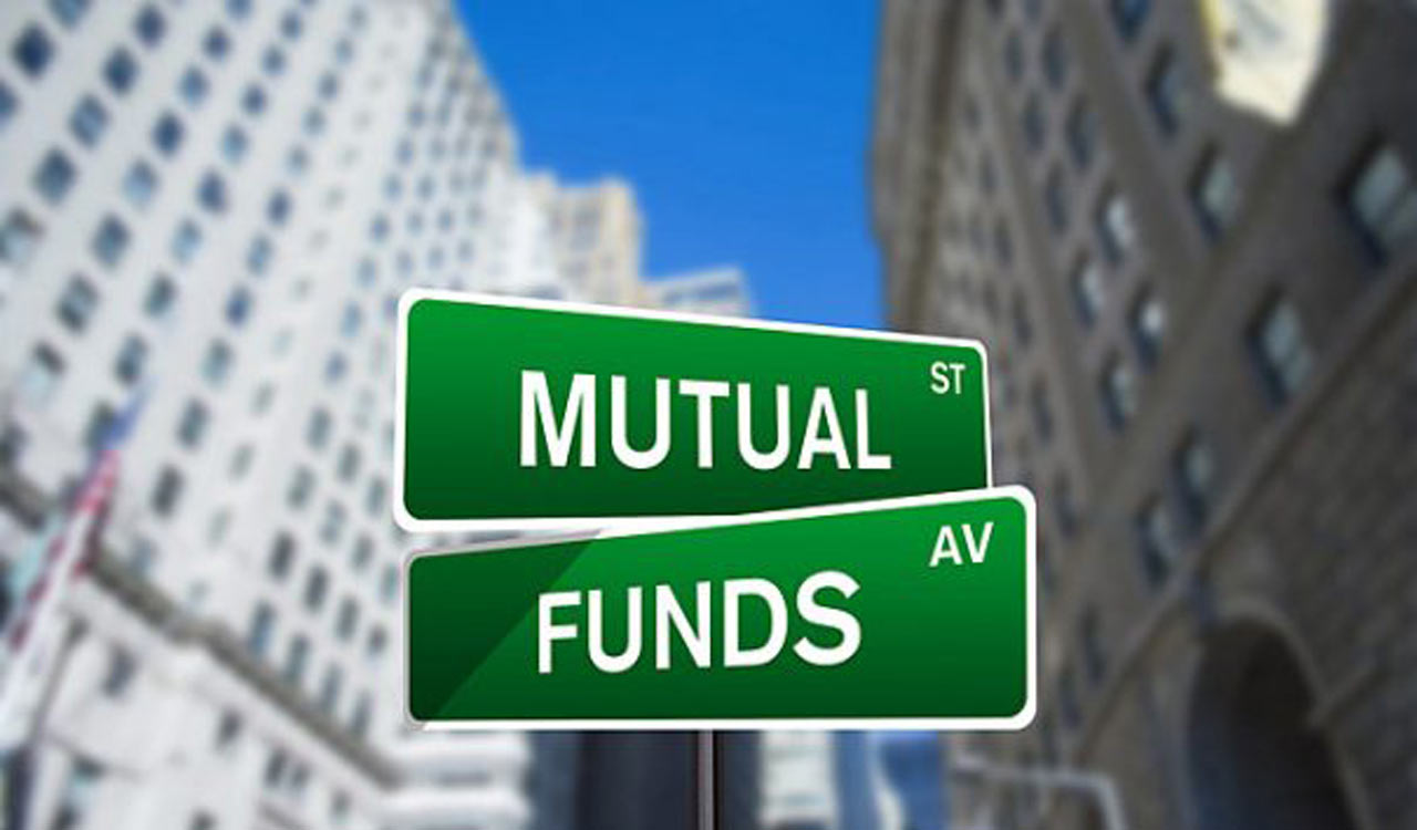 India: First time in 4 years, MFIs overtake banks in microlending