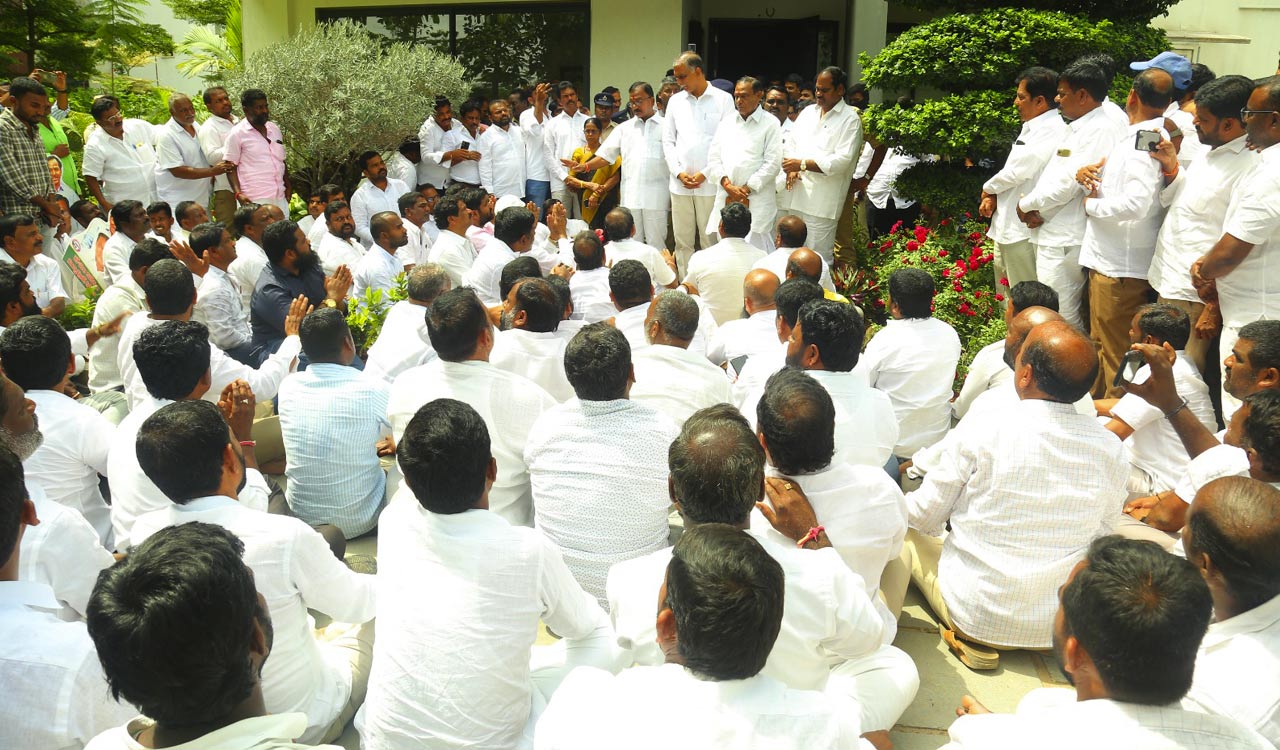Telangana: Narsapur MLA’s supporters call for his renomination