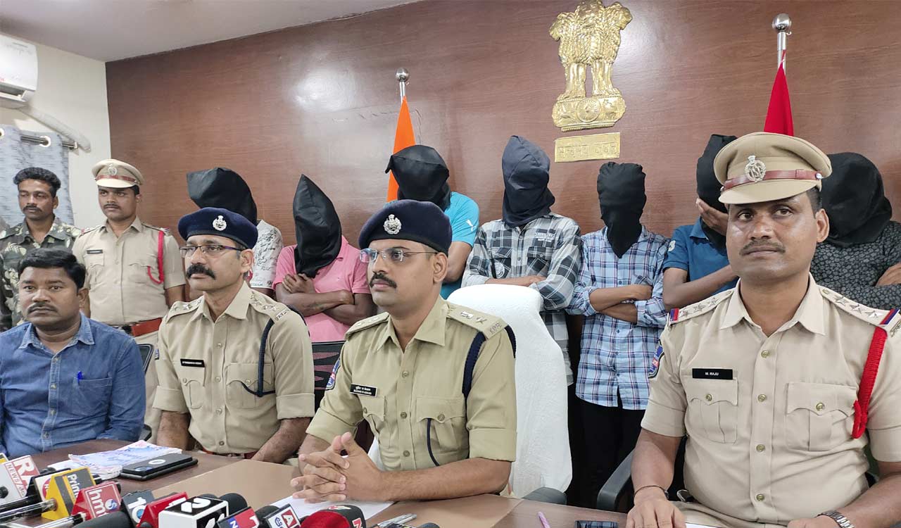 CISF constable, seven others arrested for murdering woman in Mancherial