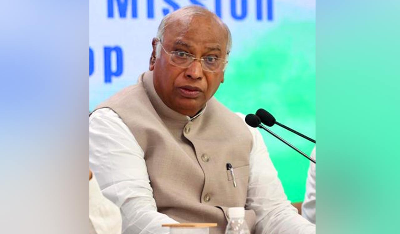 Congress accuses Modi government of weakening India’s healthcare system