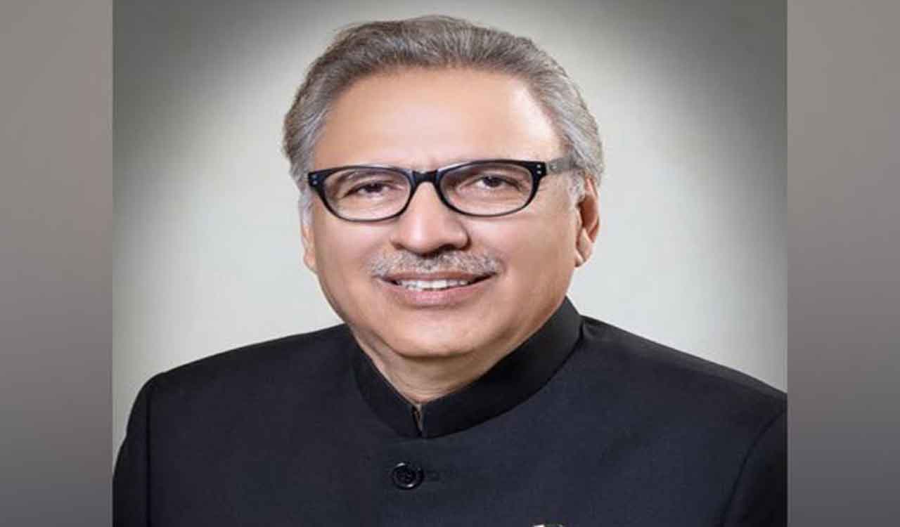 Pak President Alvi denies signing amendment bills of Official Secrets, Army Activities