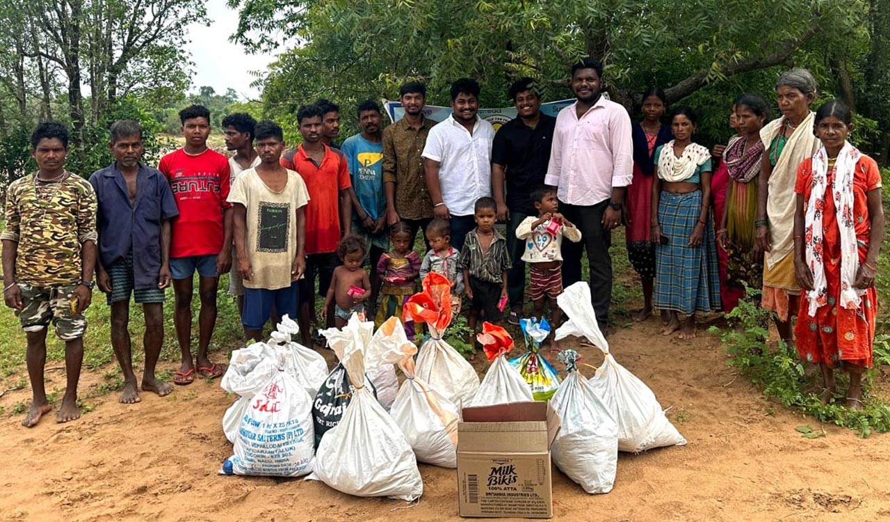 Kothagudem: NGO distributes essential commodities to tribal families