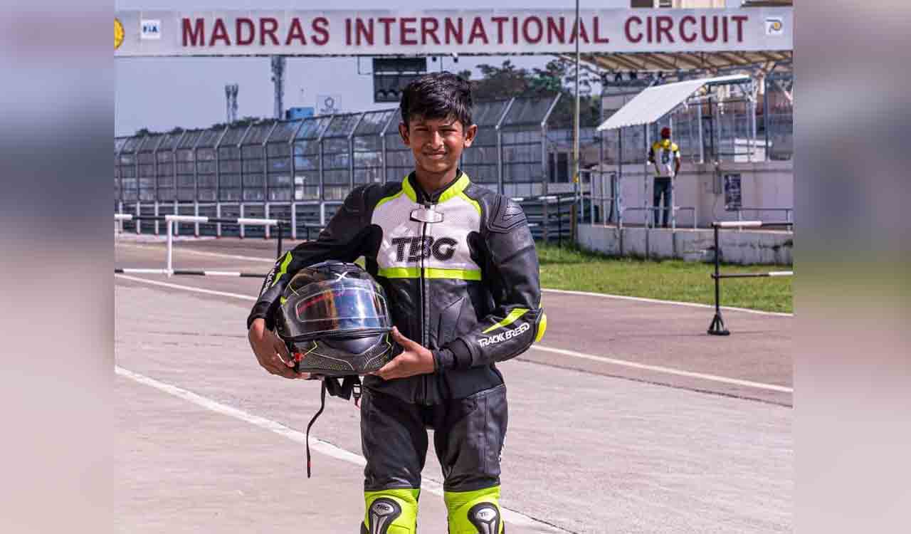 National Motorcycle Racing: Young rider Shreyas Hareesh dies in a racing incident in Chennai