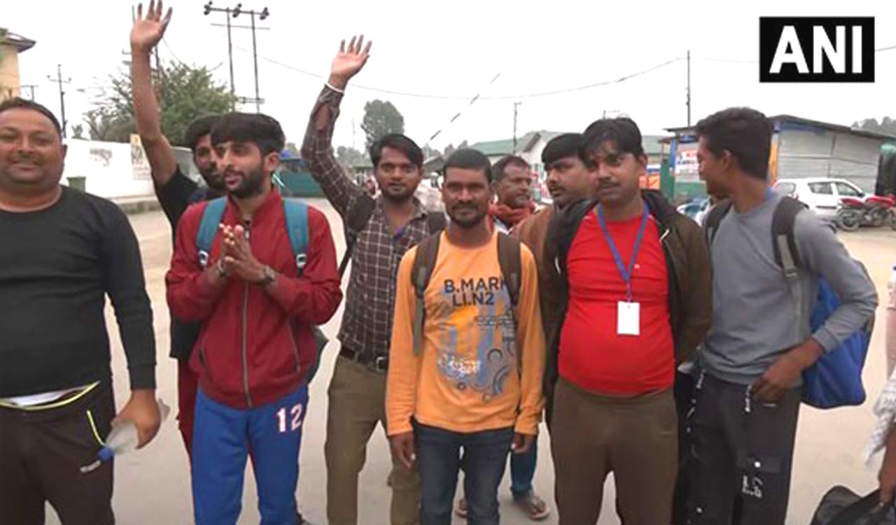 New group of pilgrims embarks from Srinagar for Amarnath Yatra in J&K