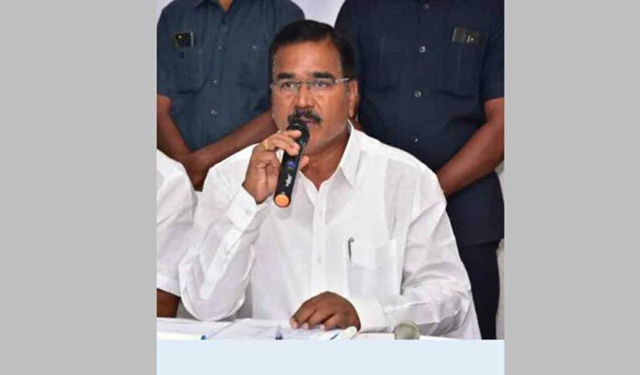 Minister Niranjan Reddy lauds reach of Rythubadi Telugu YouTube channel