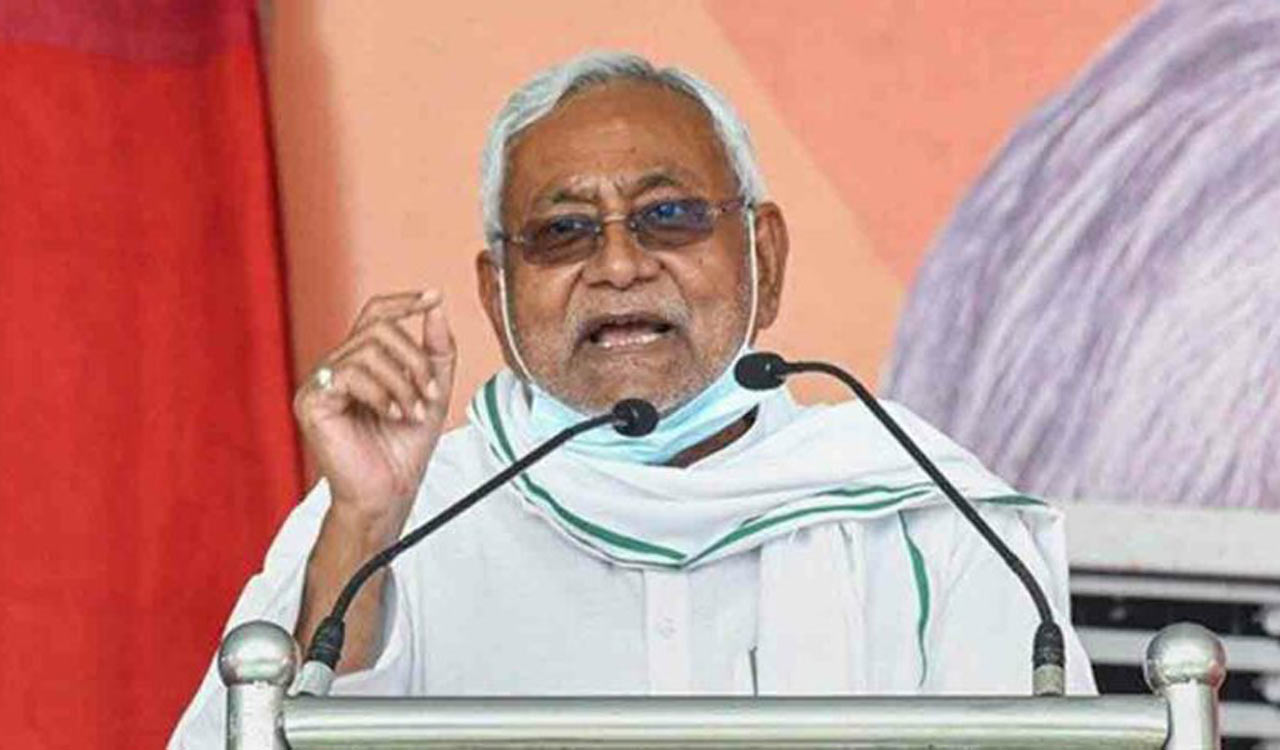 Bihar CM  Nitish Kumar congratulates Rahul Gandhi on restoration of LS membership