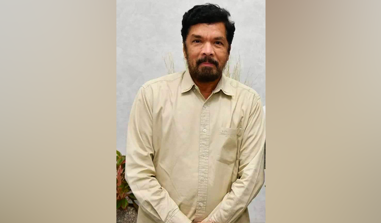 Posani complains to DGP on threat to life from Lokesh