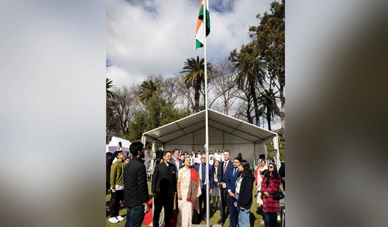 Shabana Azmi hoists Tricolour in Melbourne to commemorate Independence Day
