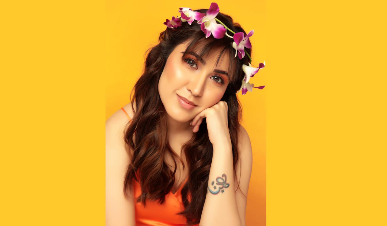 Sheena Bajaj set for bollywood debut in ‘Non Stop Dhamaal’