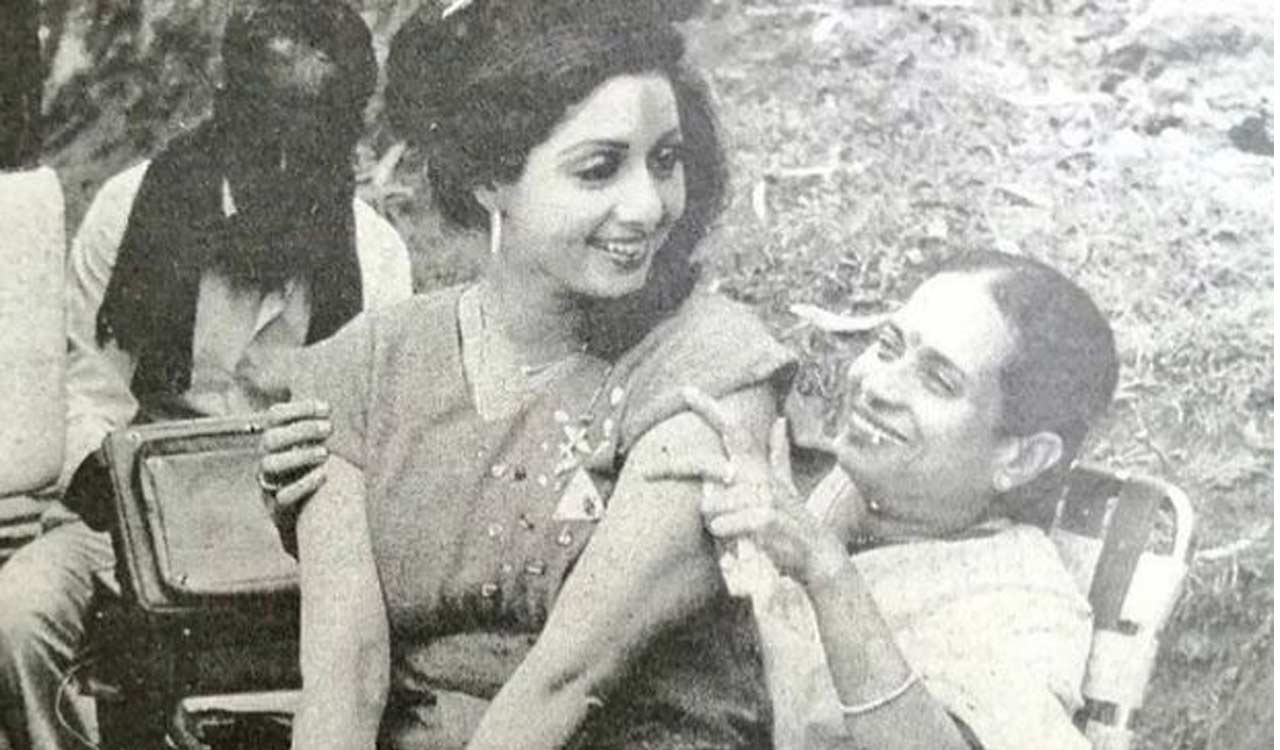 Janhvi Kapoor shares throwback picture of Sridevi on her birth anniversary