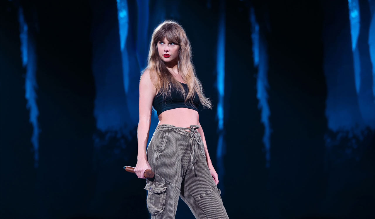 Taylor Swift interrupts show, rushes across stage to comfort Kobe Bryant’s daughter