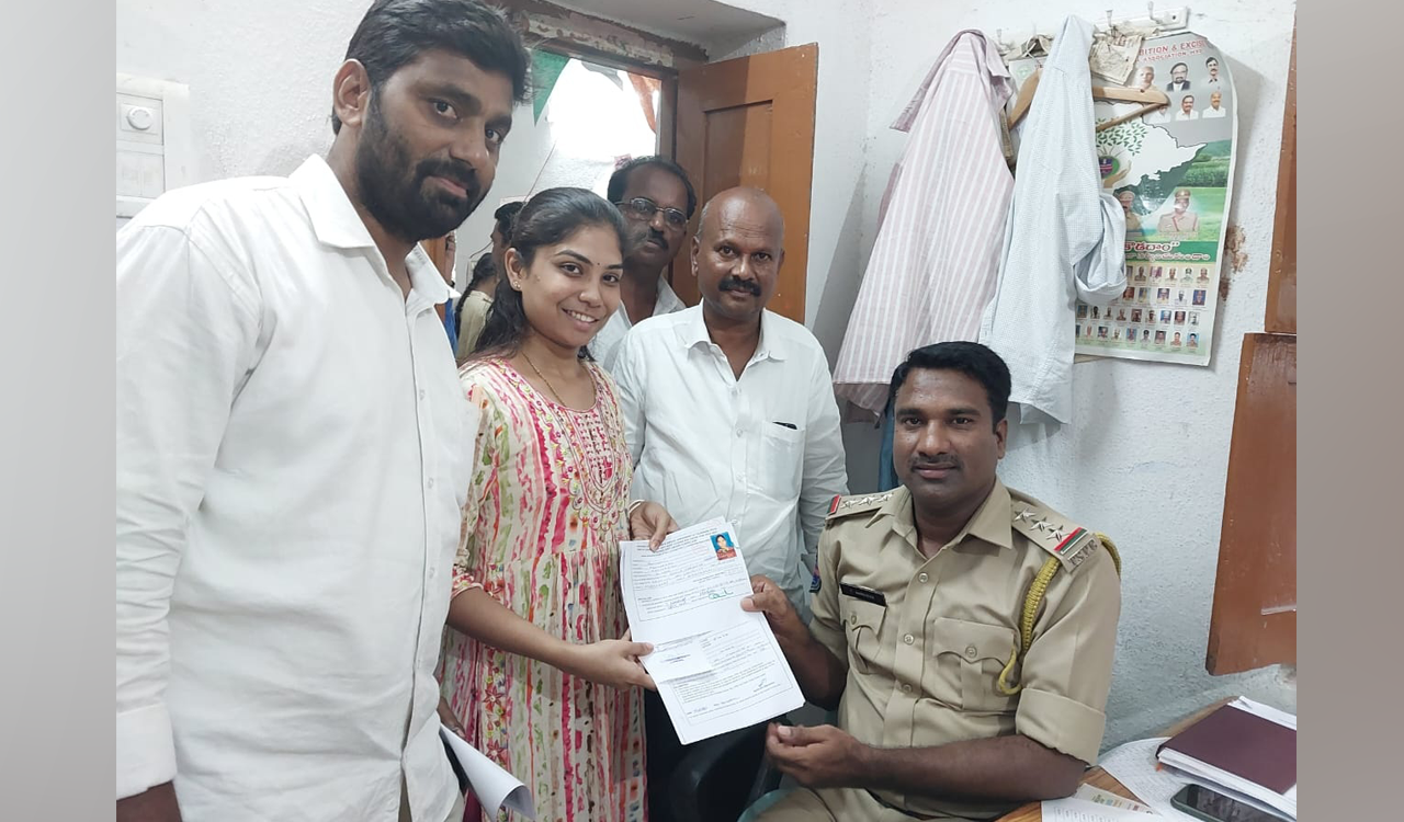 Mancherial: Liquor shop applications shoot up on last date