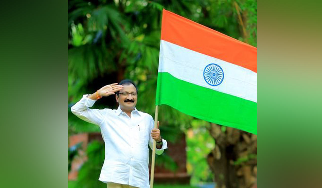 Telangana BJP suspends Bhadradri Kothagudem district president after meeting CM KCR