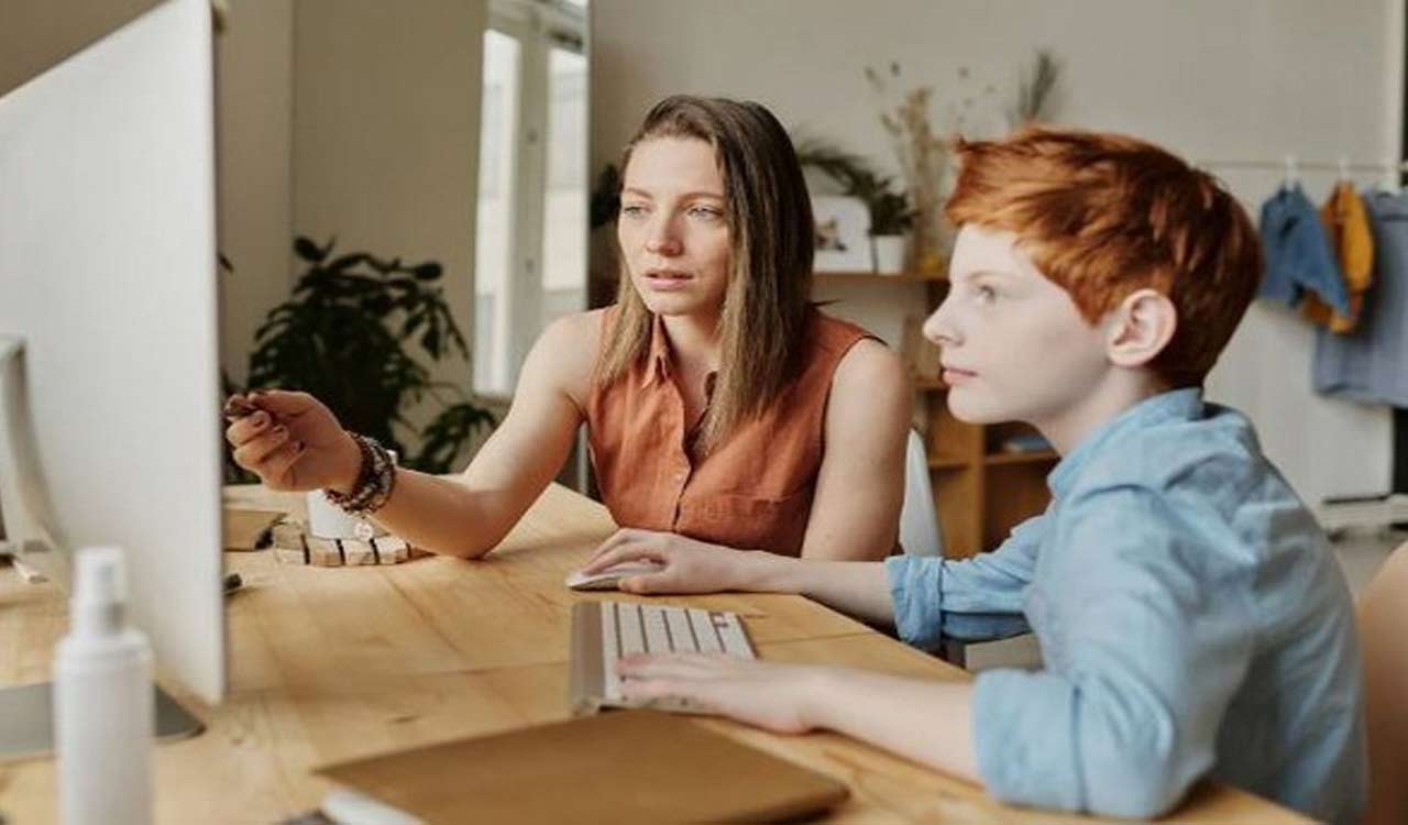 Study reveals how overuse of social media, electronic gadgets becomes top parental concerns