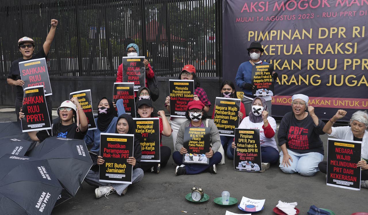 Indonesian protesters begin hunger strike as bill to protect domestic workers stalls in parliament