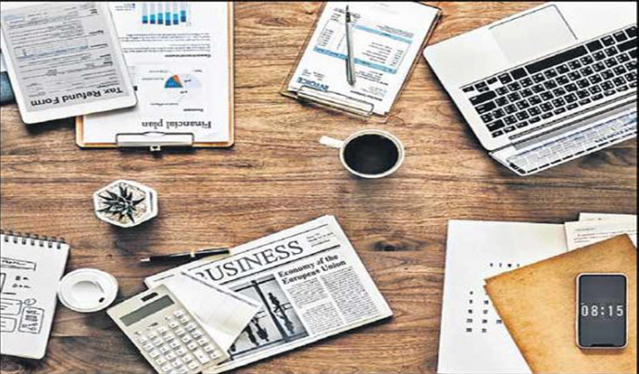 Hiring for white collar jobs in India falls 19 pc in July: Report