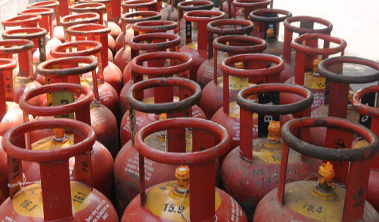 LPG price cut to have financial implication of Rs 7,680 cr in current fiscal