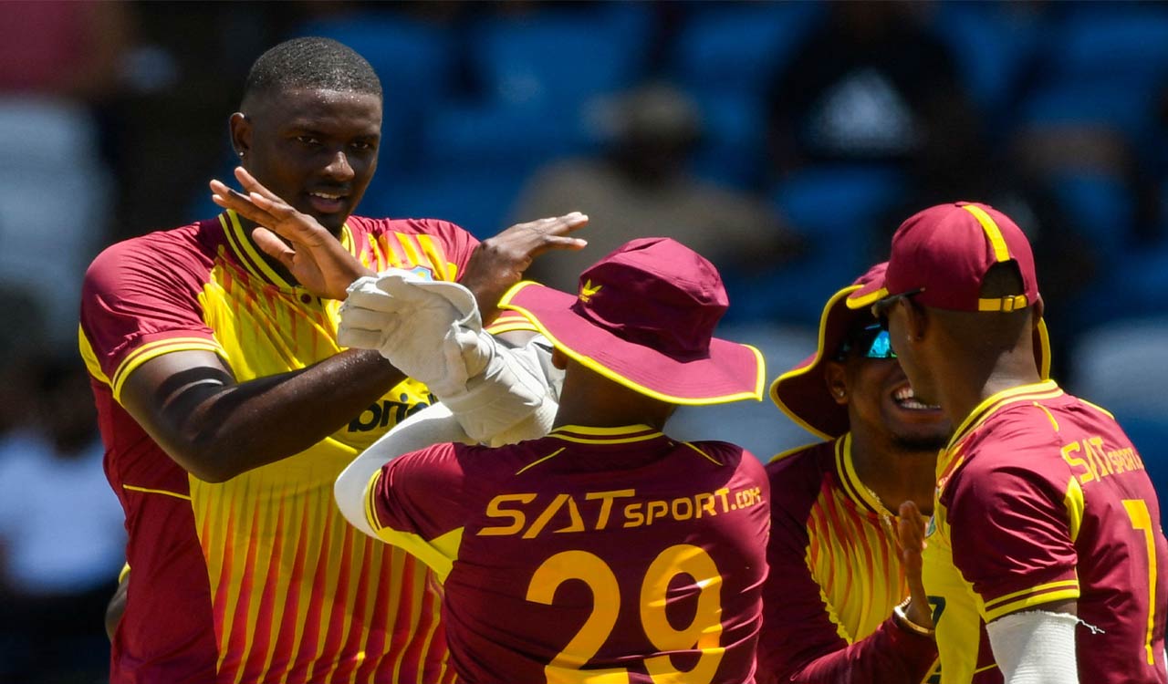 India lose to West Indies by 4 runs in first T20I