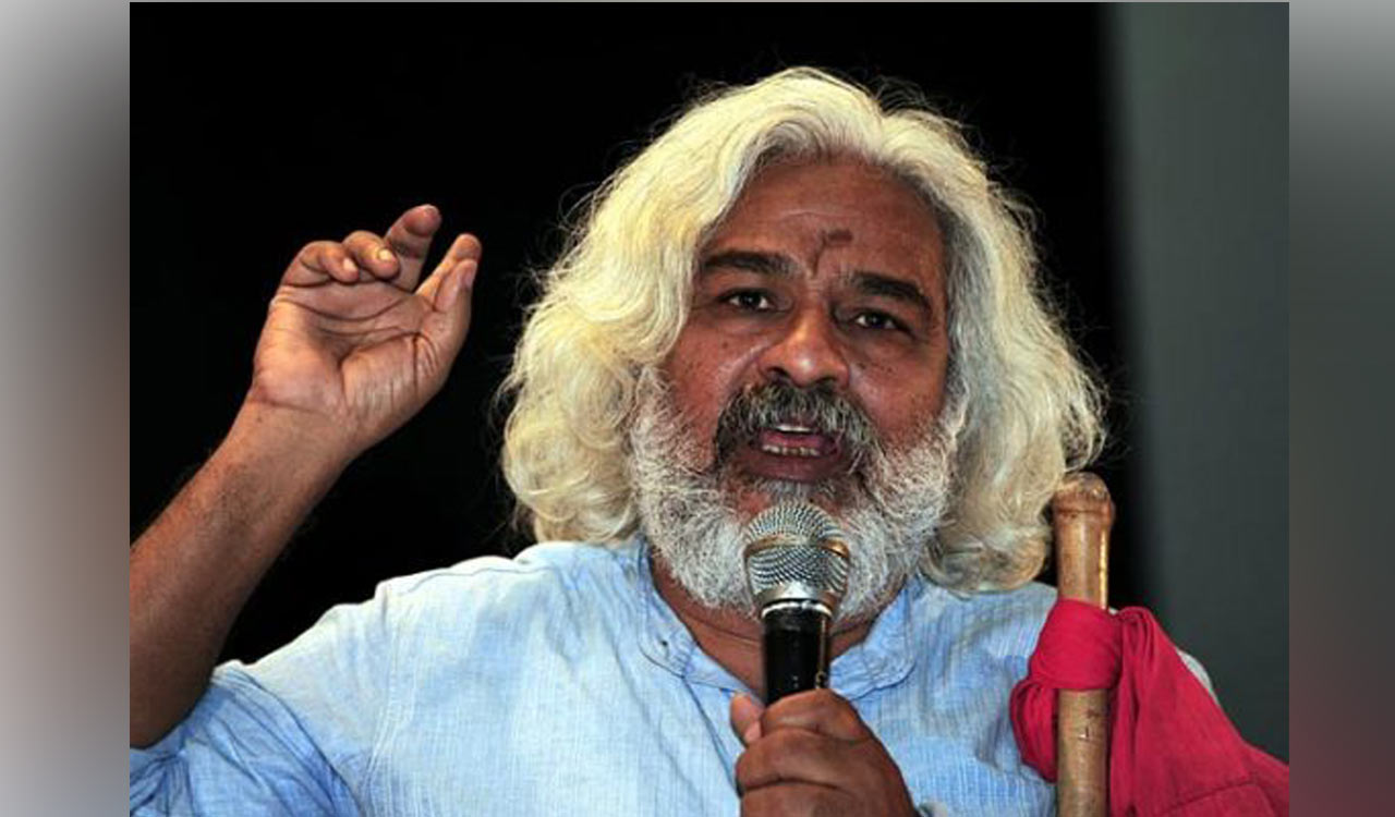 Telangana: Tearful adieu bid to Gaddar