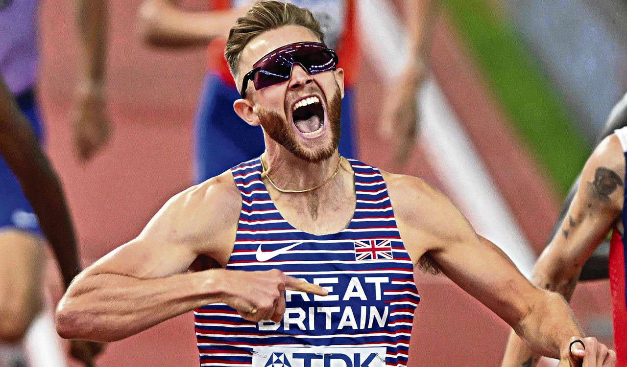 Kerr keeps 1,500 meter gold in British hands at worlds
