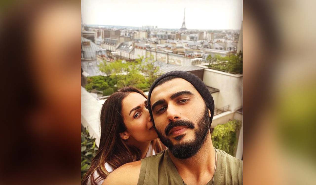 Squashing breakup rumours, Malaika Arora, Arjun Kapoor step out for lunch date