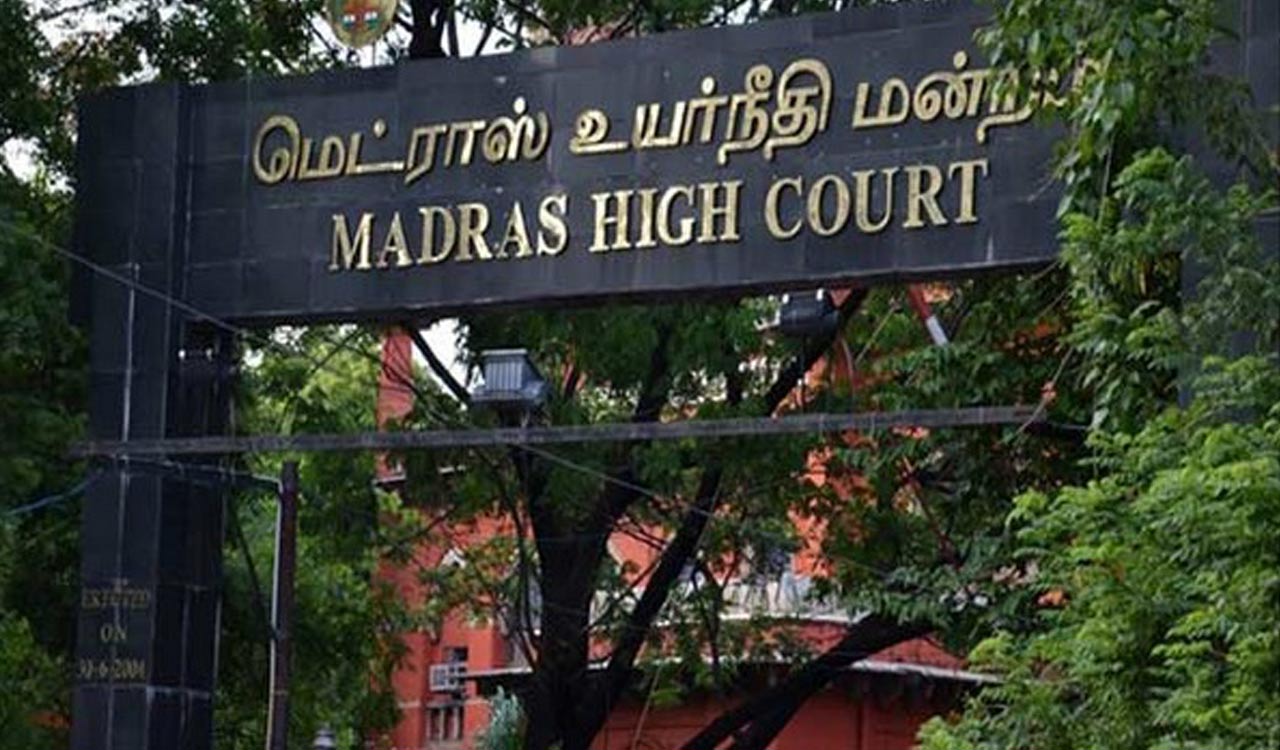 Madras HC rejects Panneerselvam’s plea seeking stay on expulsion from AIADMK