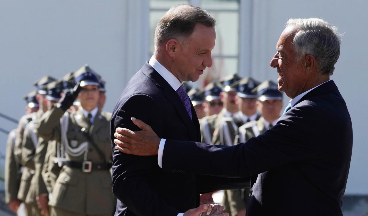 Poland’s leader says Russia’s moving tactical nuclear weapons to Belarus, shifting regional security